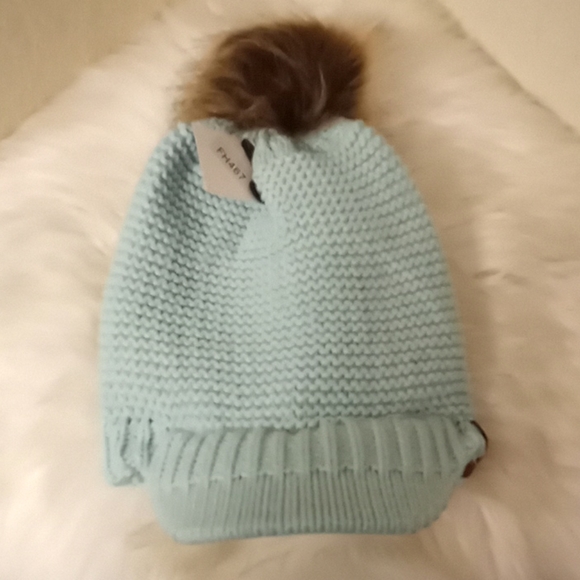 Rimmed Aqua Knitted Hat with Faux Fur Pompom… - Picture 14 of 16